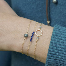 Load image into Gallery viewer, Simple Circle Bracelet