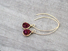 Load image into Gallery viewer, Linear Druzy Drops - Aubergine