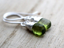 Load image into Gallery viewer, Peridot Drops - Earrings