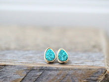 Load image into Gallery viewer, Druzy Teardrop Studs - Teal