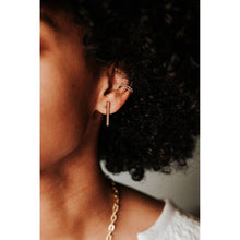 Load image into Gallery viewer, Round Ear Cuff
